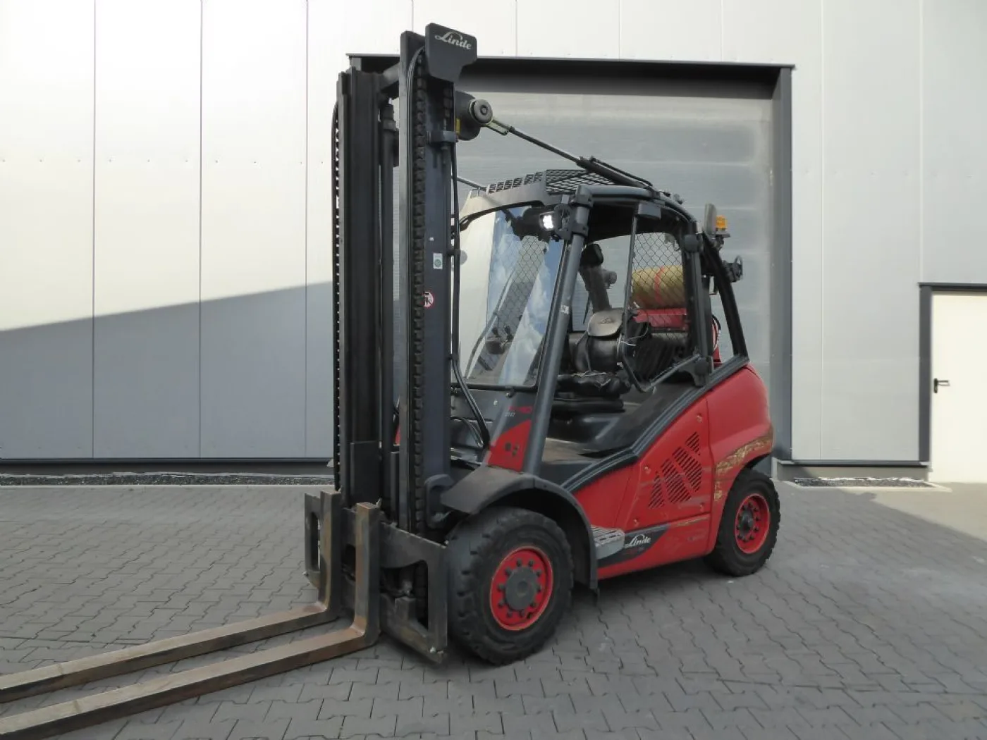 Linde H40T-02 - 1