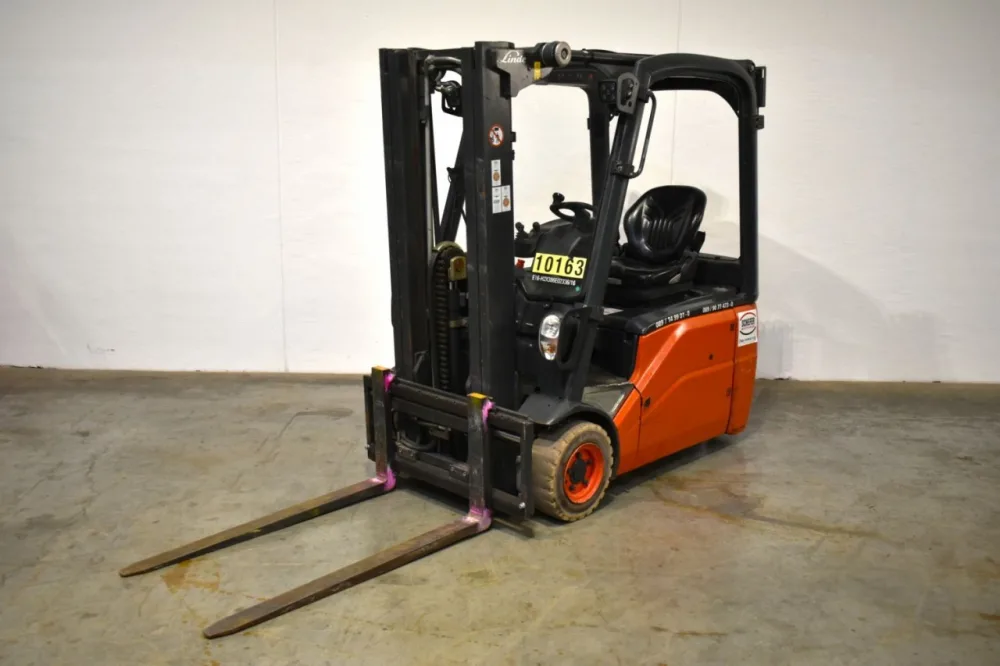 Frontstapler Linde E 16 386 (2014)