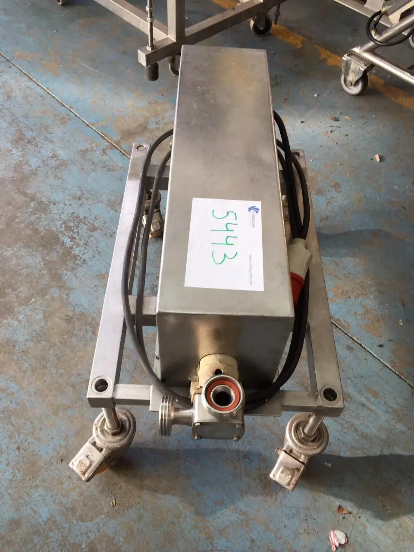 USED STAINLESS STEEL DISPENSER - 1