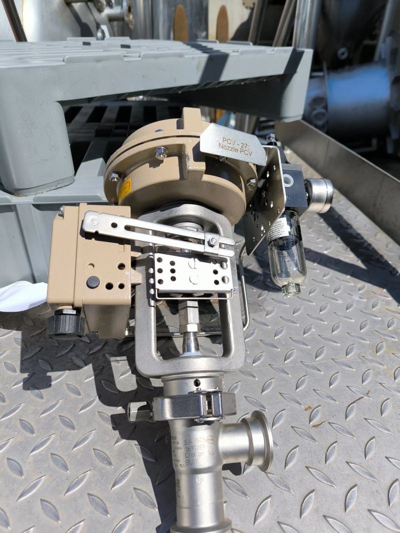LINEAR VALVE SAMSON 3347 WITH PNEUMATIC ACTUATOR SAMSON 3271
