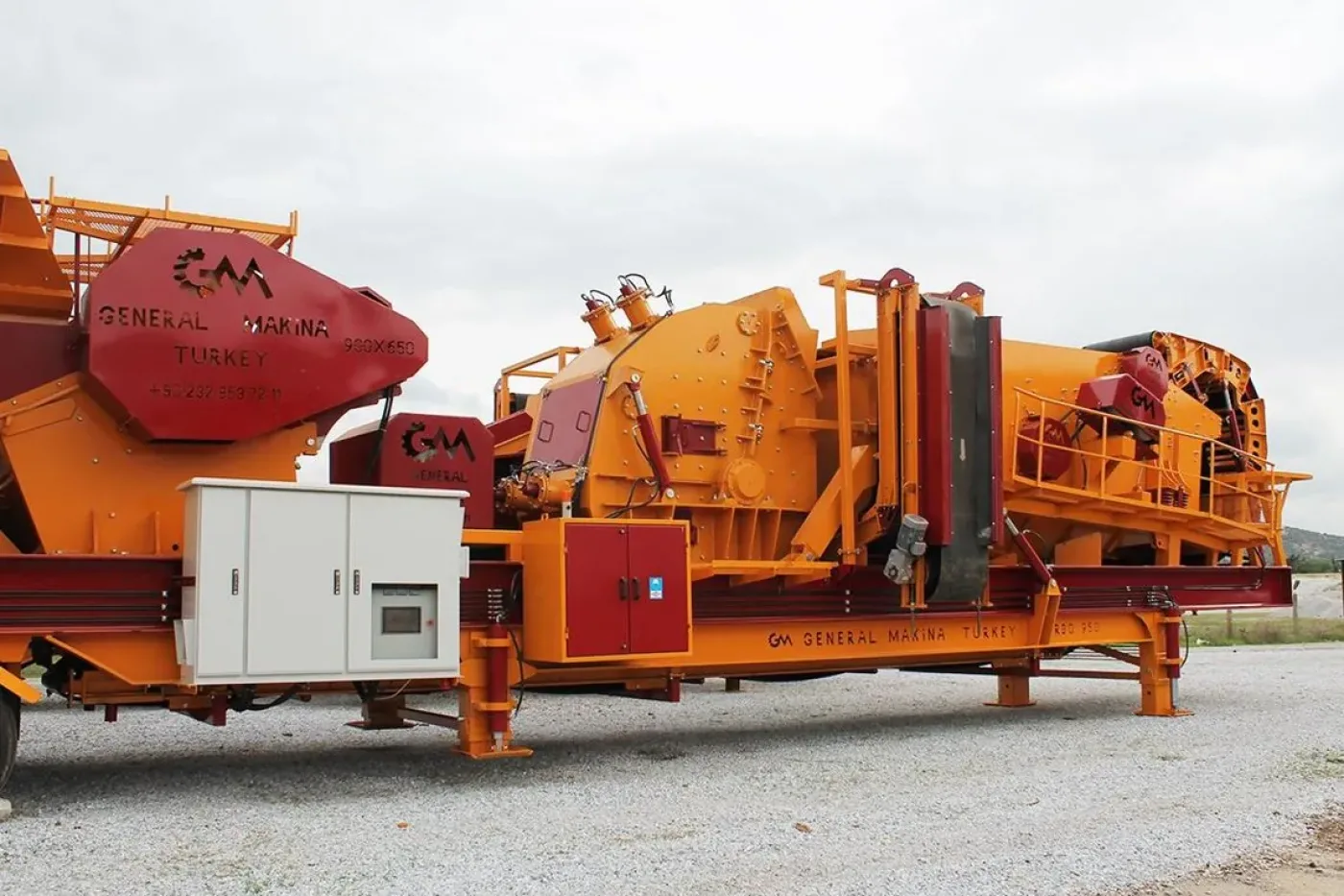 General 950 — Mobile Jaw + Impact Crushing & Screening Plant - 8