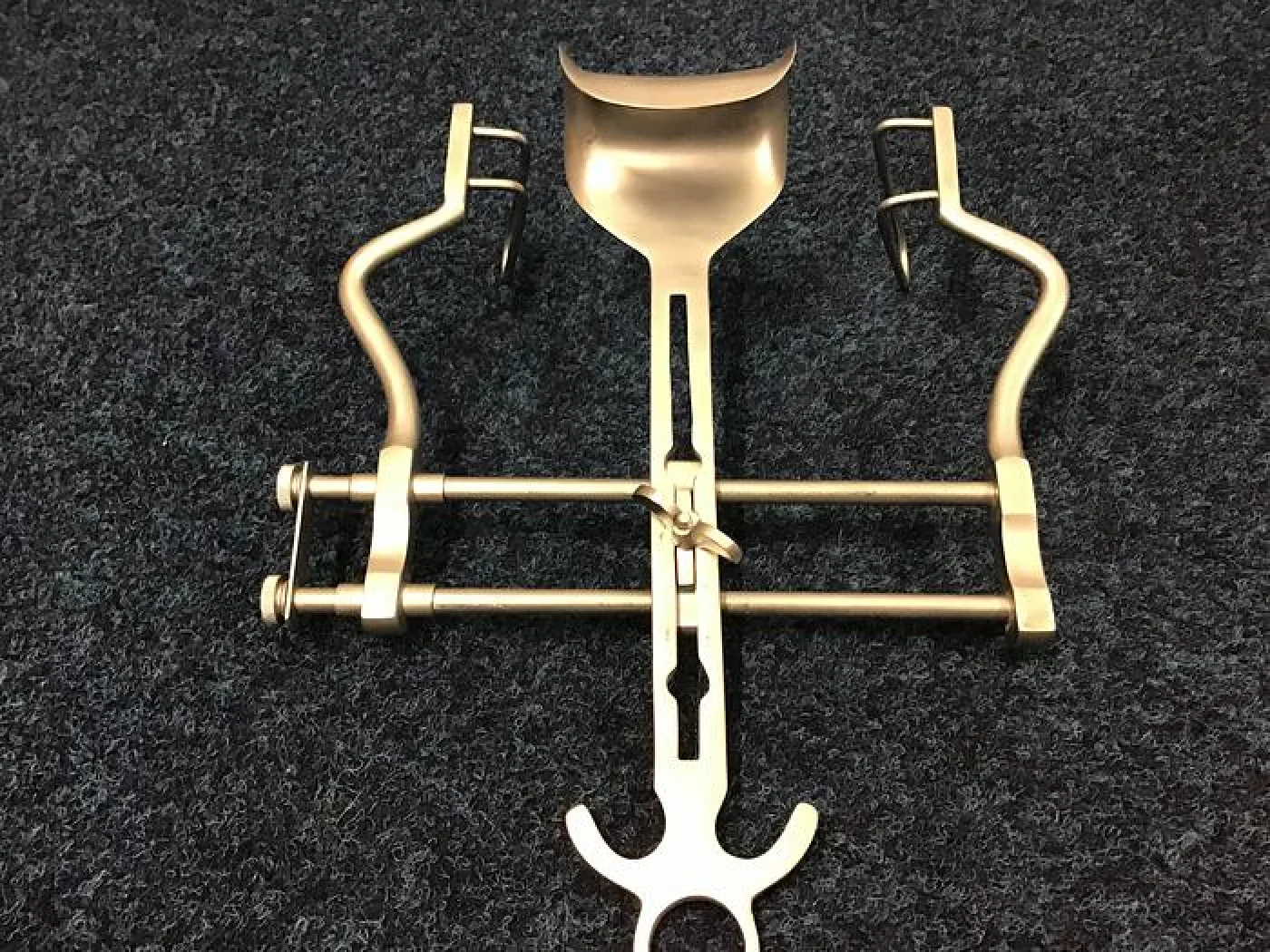 GB Medical Balfour 180mm - 1