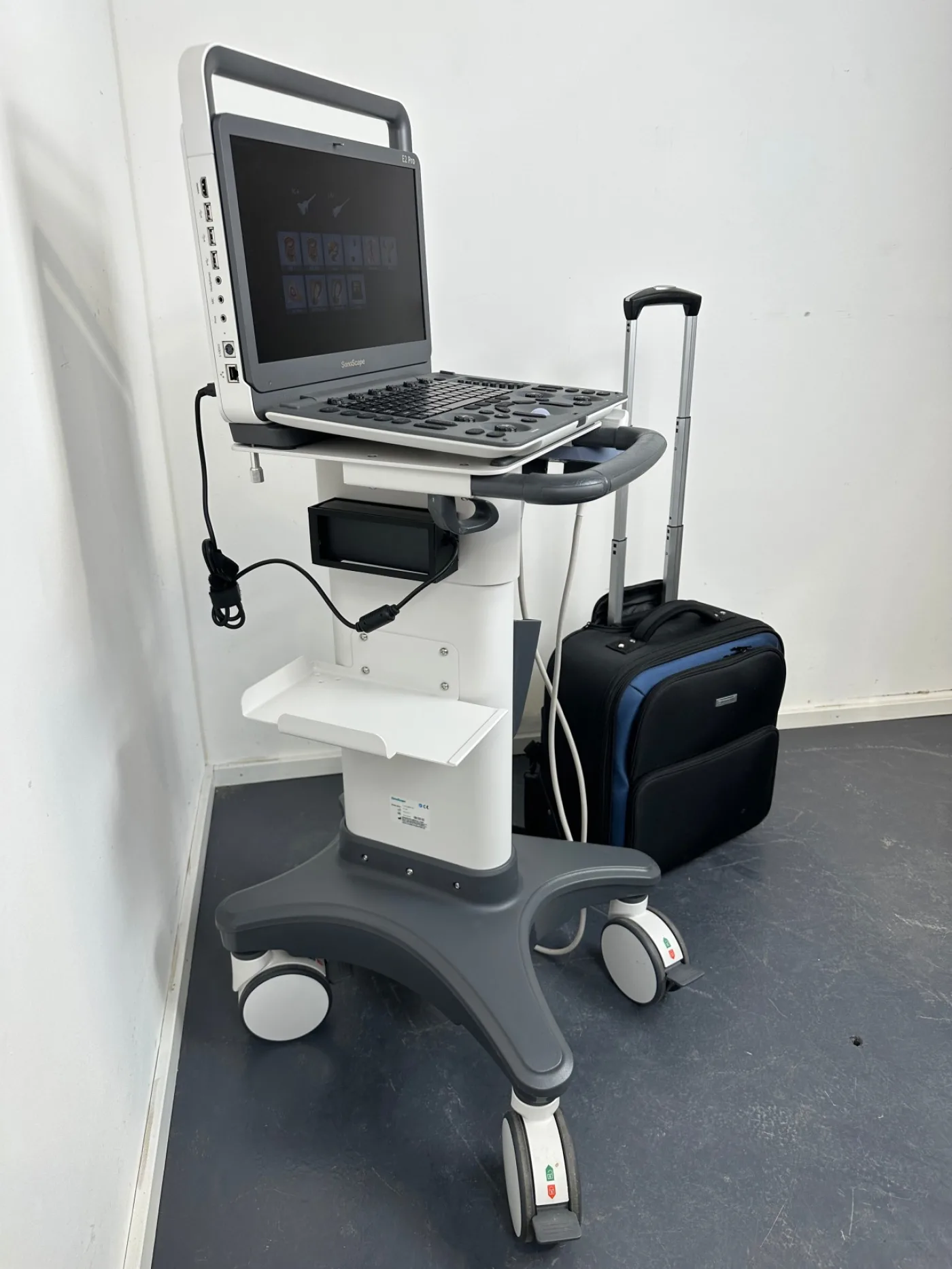 SonoScape E2 Pro inkl. Trolley und Tasche/Koffer mobil - 2