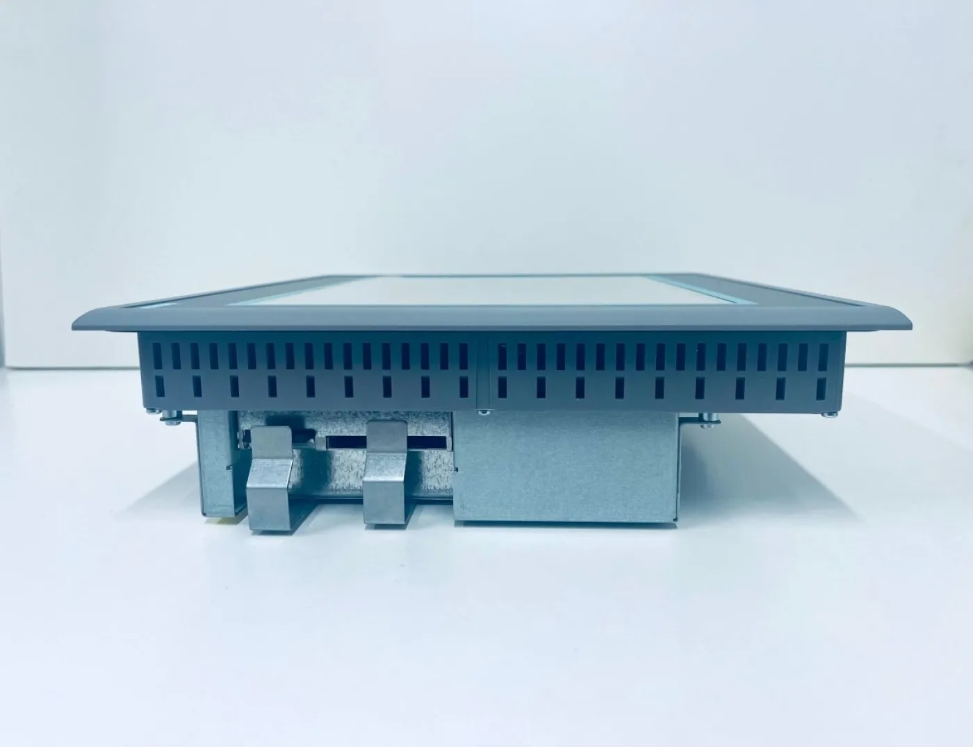 Siemens SIMATIC Multi Panel 377 6AV6 644-0AA01-2AX0 - 6