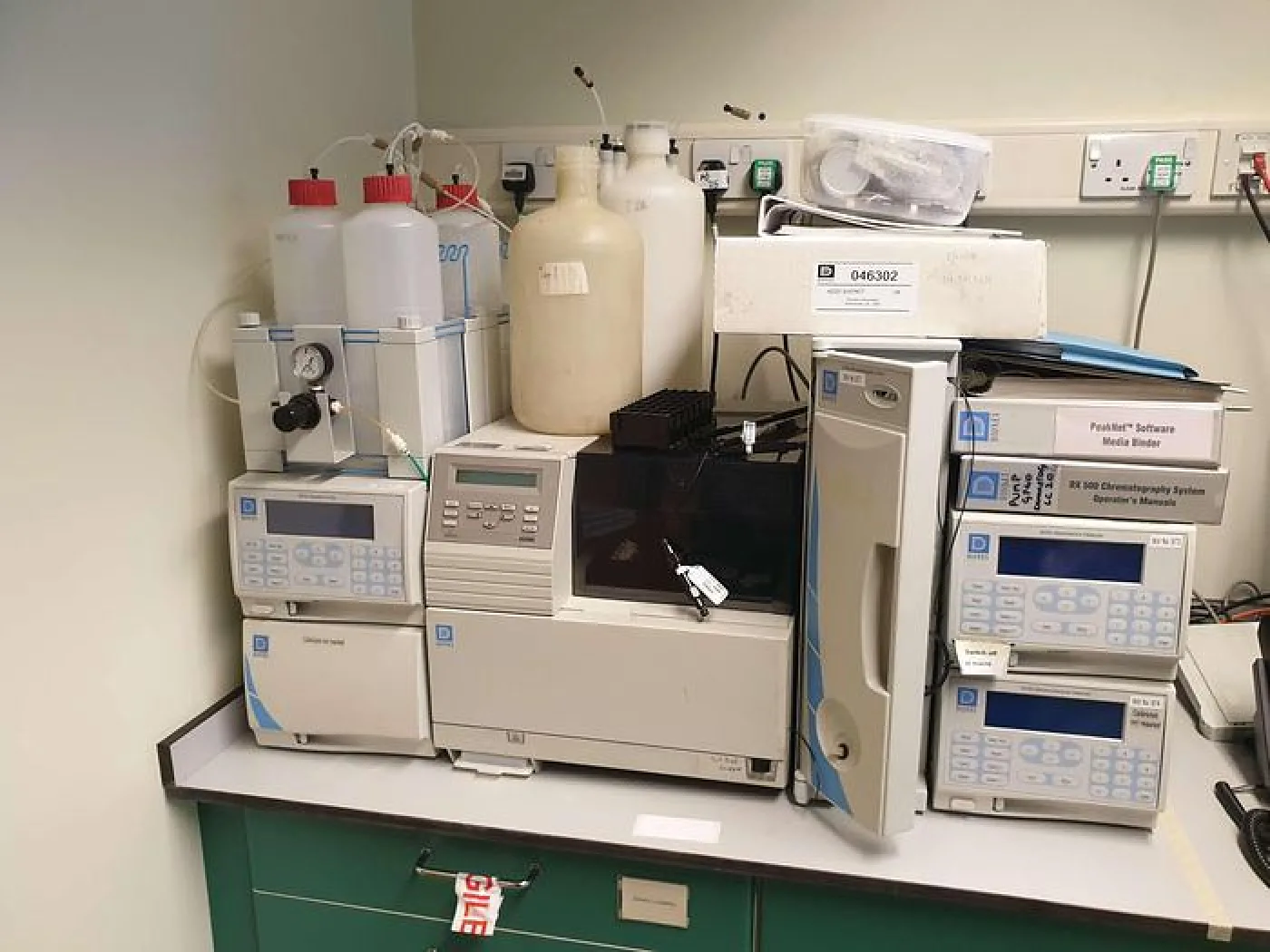 Dionex HPLC System - 1