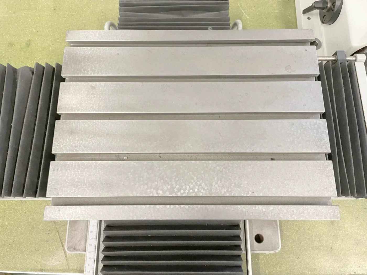 011939 - HAUSER 350 x 260 mm - 2