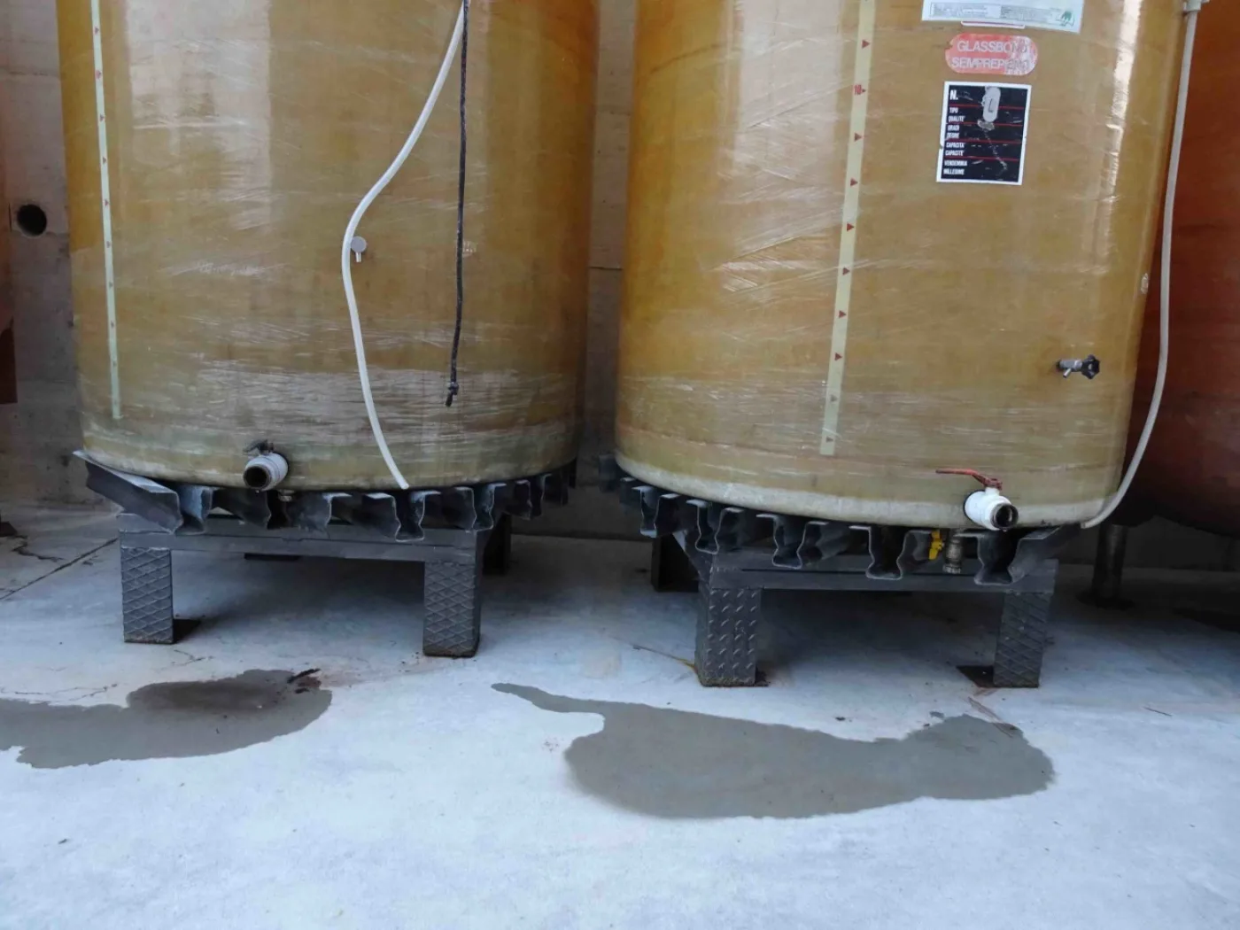 FIBERGLASS TANK VARIABLE CAPACITY, CAPACITY 2.500 LITERS (HL 25), SECOND-HAND EQUIPMENT - 3