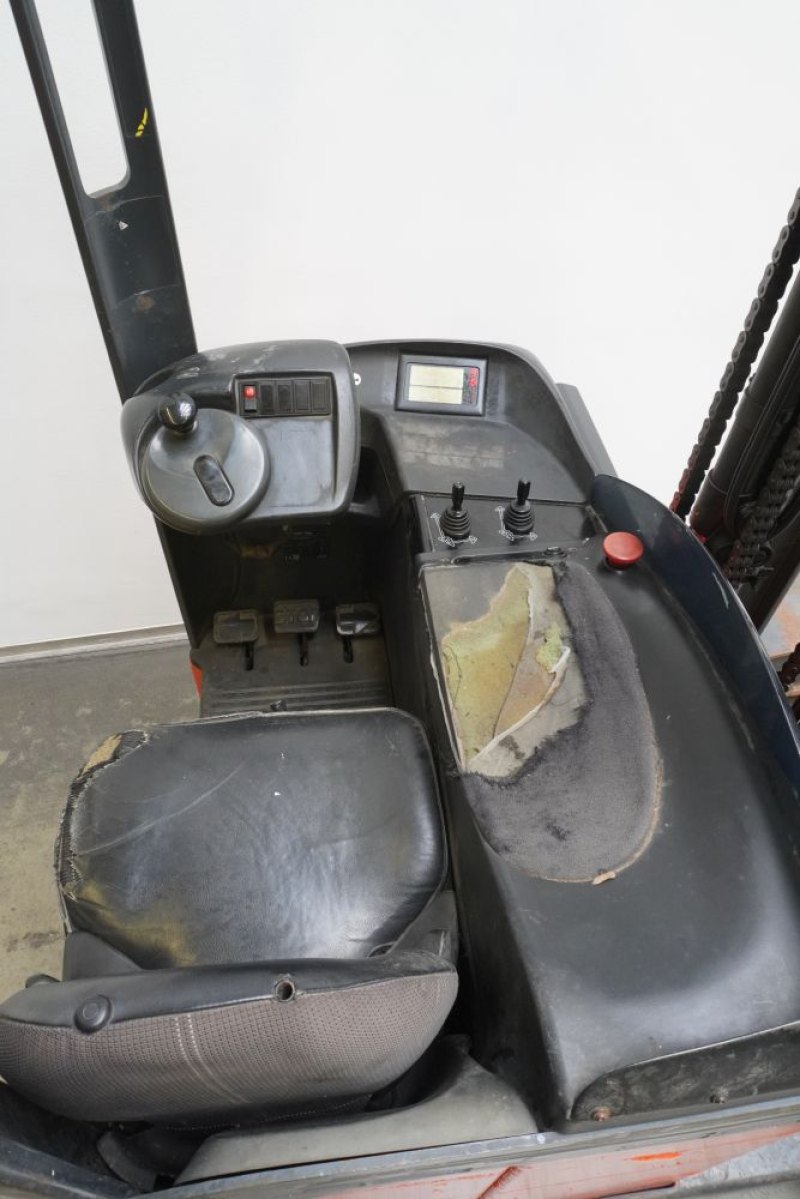Schubmaststapler Linde R 14 G 115-12 (2013)