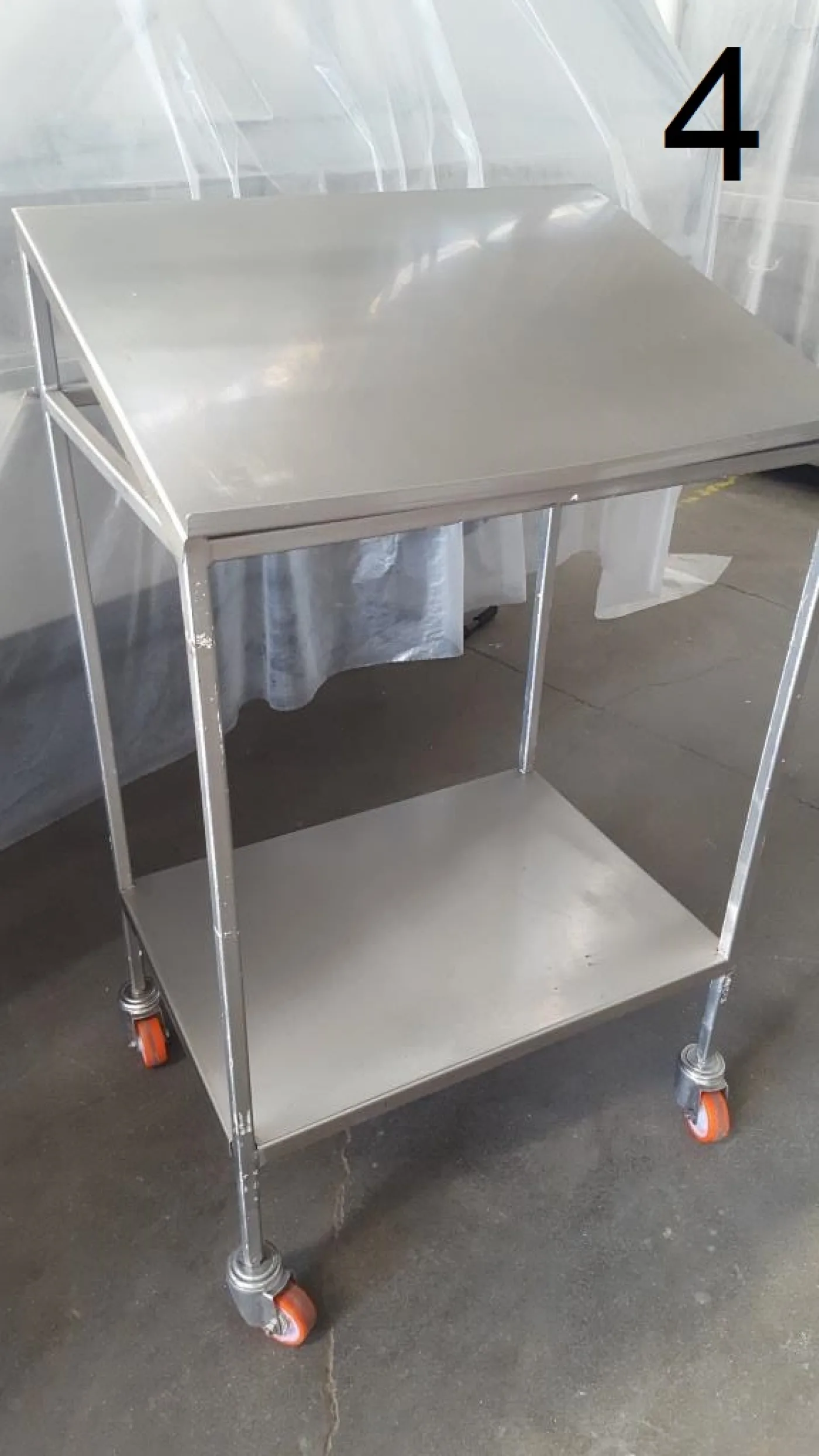 CARRELLI IN ACCIAIO INOX - 4