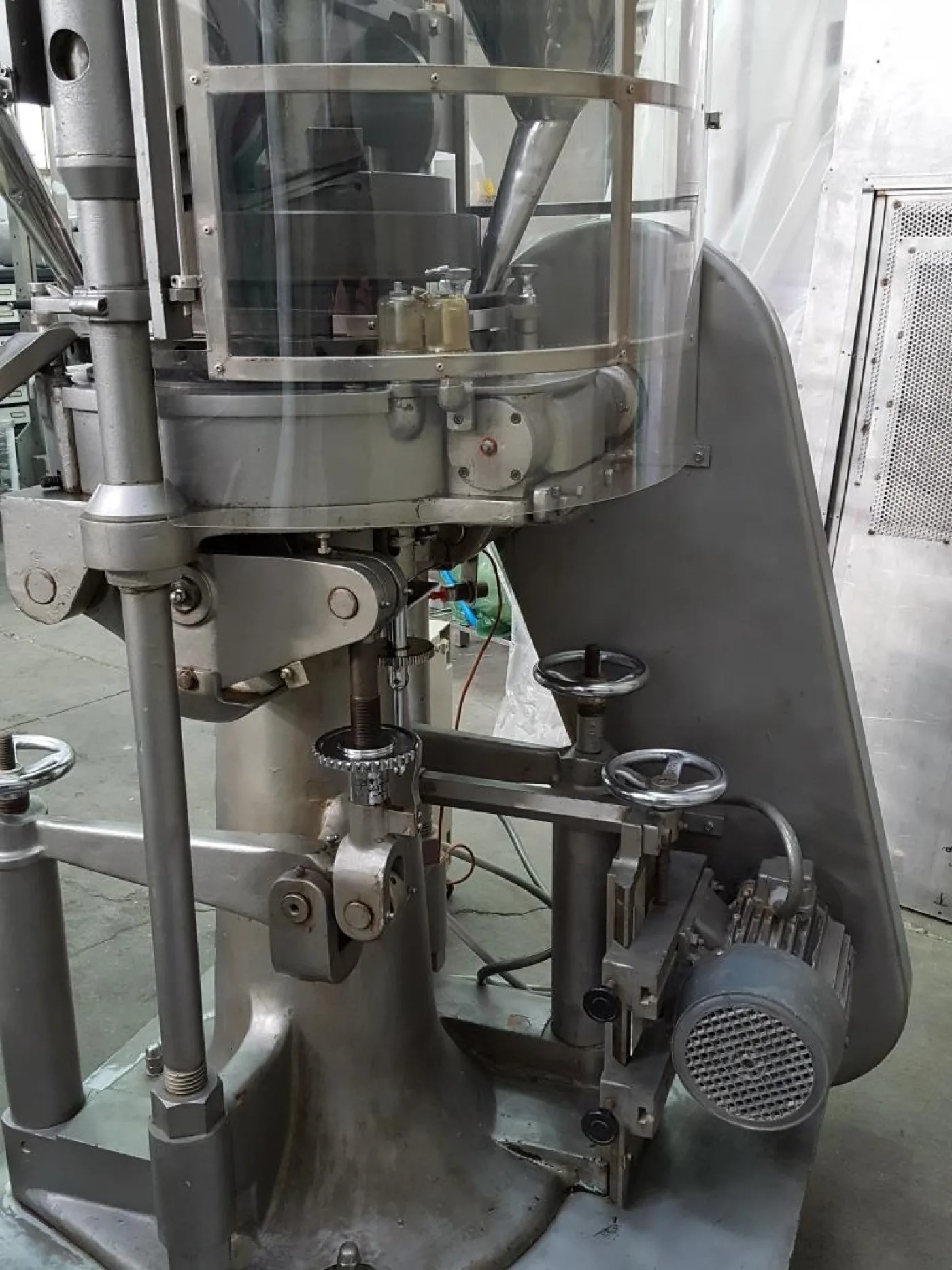 COMPRIMITRICE ROTATIVA – MANESTY MOD. BB3B - 5