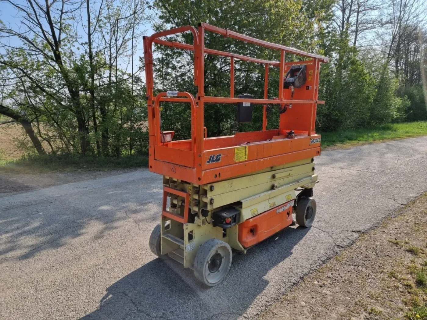 JLG - 2032 ES - 4