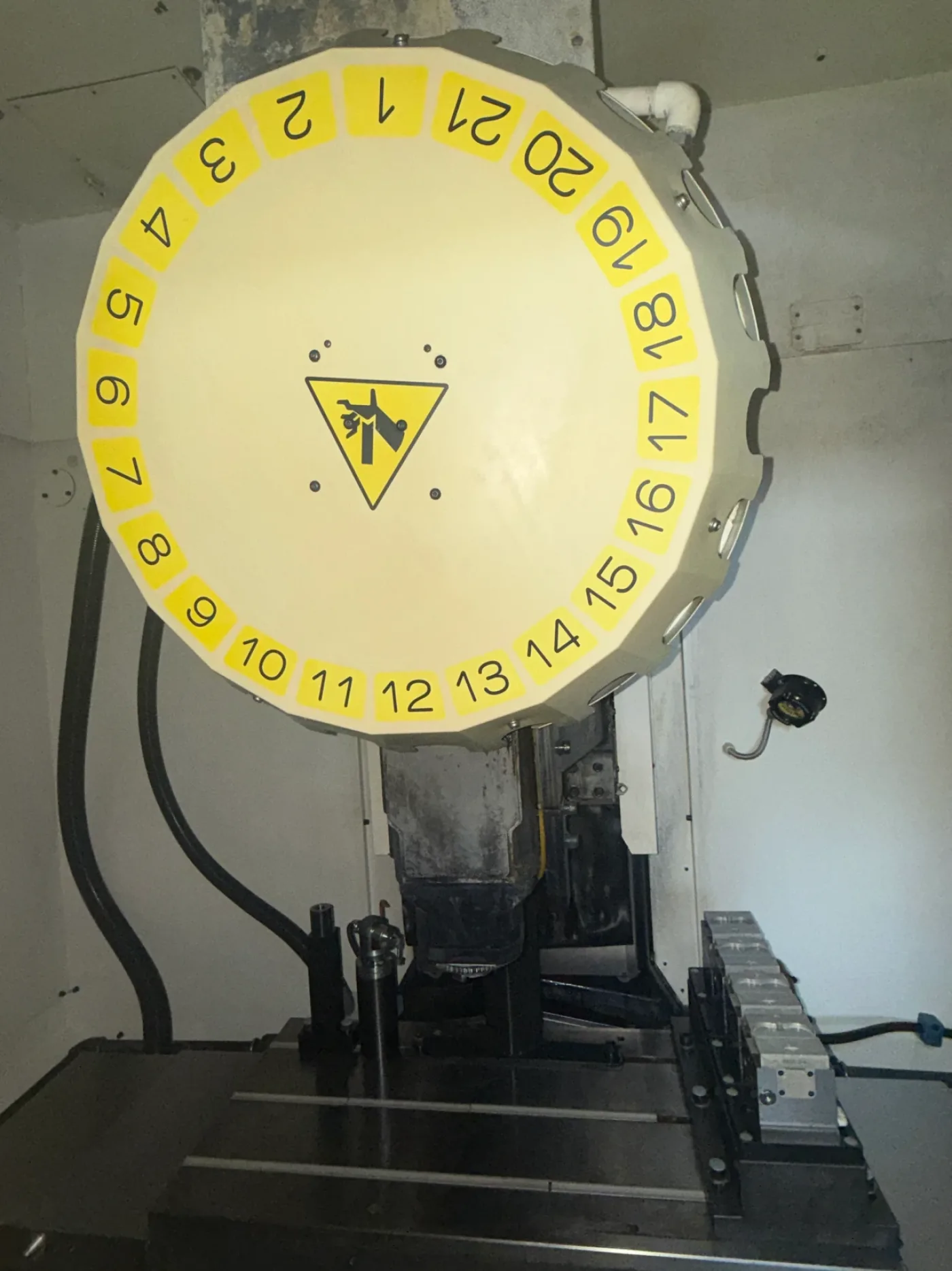 023566 - FANUC ROBODRILL ALPHA T21 i FIa - 3