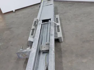 Hook lift for tube rail