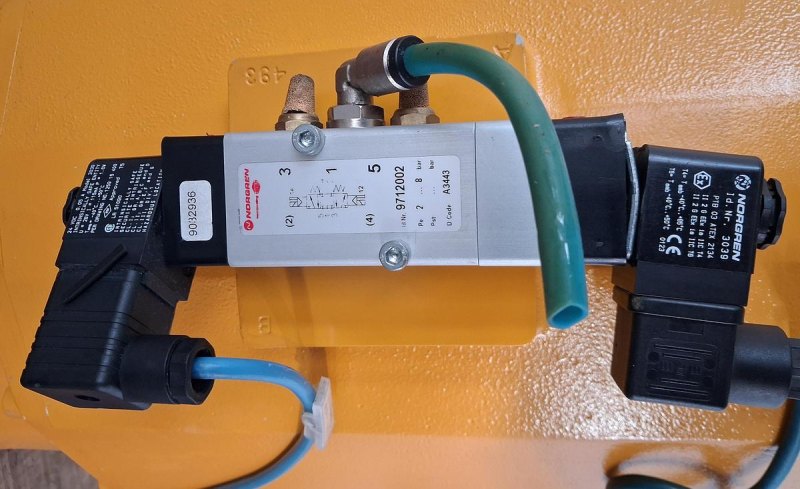 Klappenarmatur mit ELO-MATIC Pneumatikantrieb vom Typ P+F SJ 3,5 N DN250