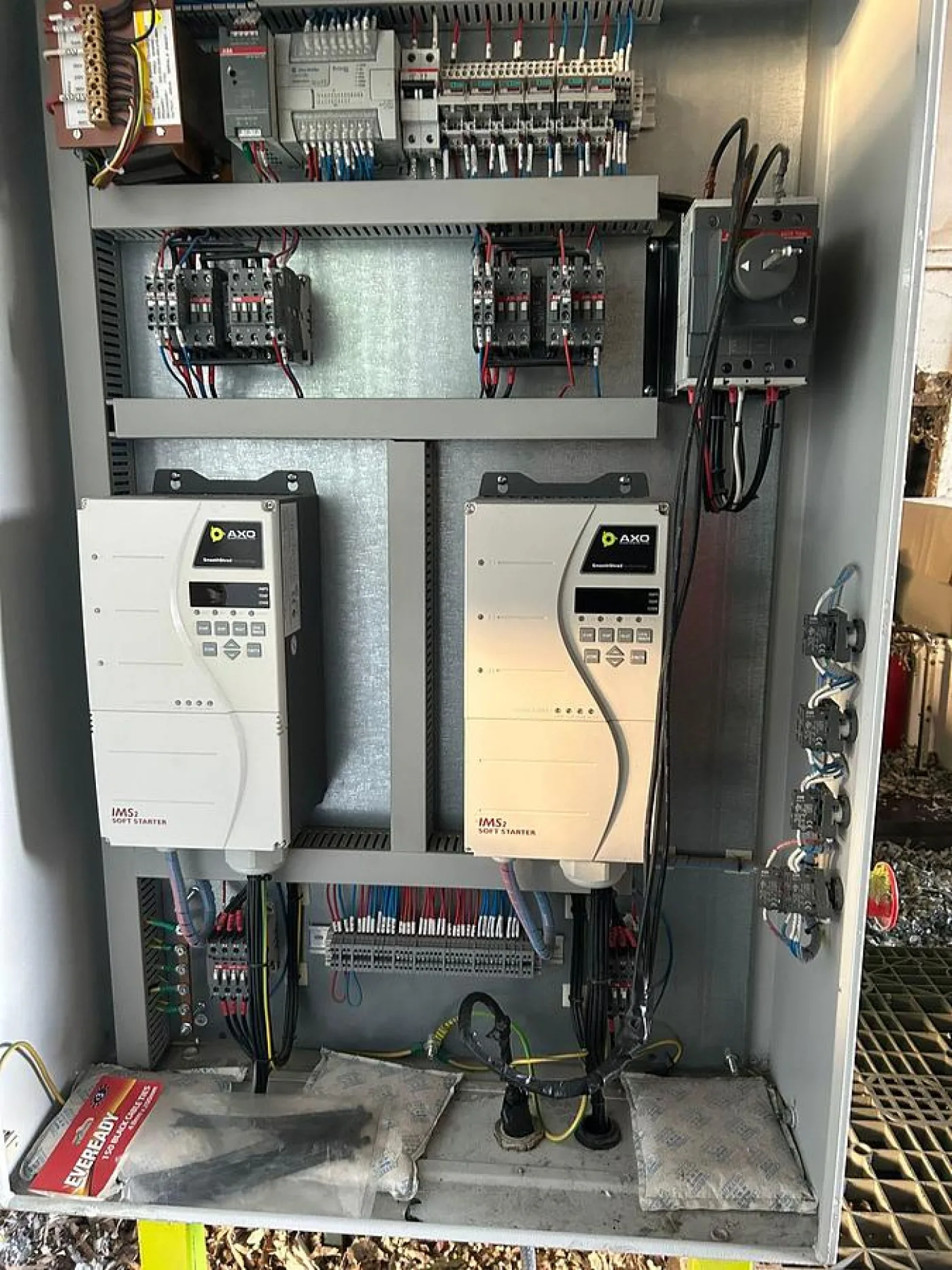 2009 AXO WM 408-12 E Electric Shredder - 3
