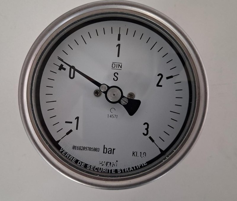 HAENNI Helium Leak Test Sicherheitsmanometer