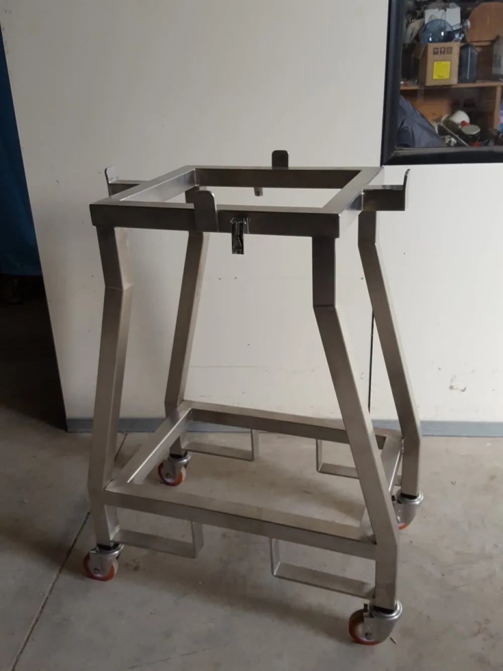CARRELLO INOX PORTAPUNZONI