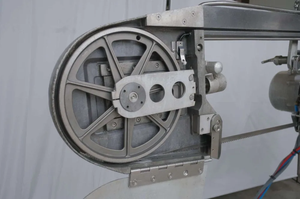 Splitting saw, Jarvis, Buster V
