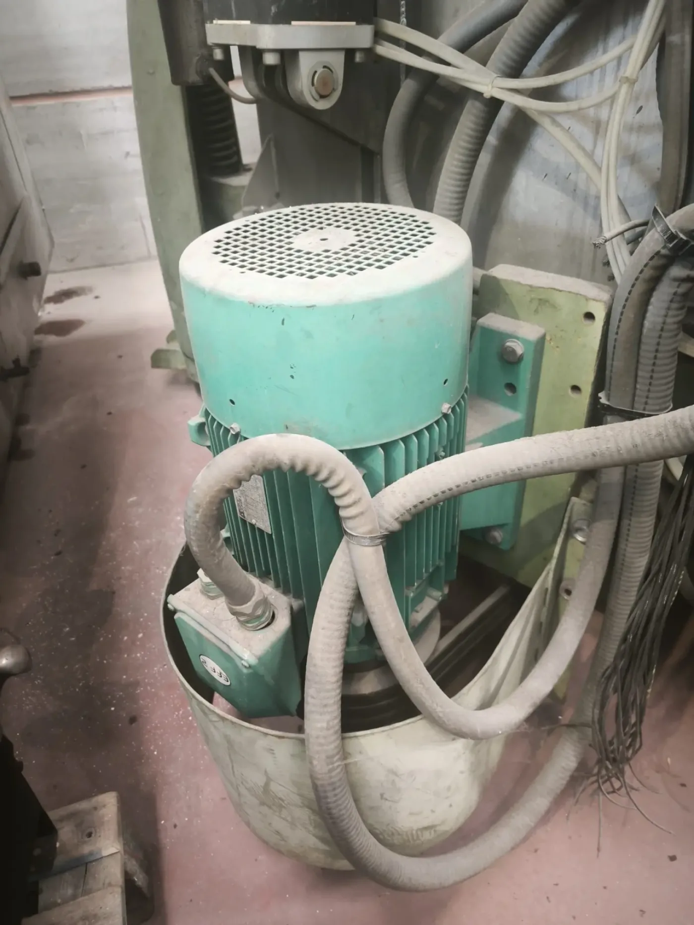 POZZI 1800 CENTRIFUGE - 8