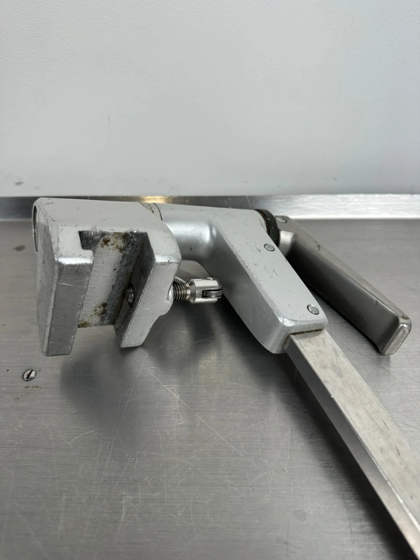 OP-Tisch Normschienen Ausleger drehbar Schnellklemmung ca. 45cm - 4