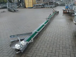 Conveyer empty hooks