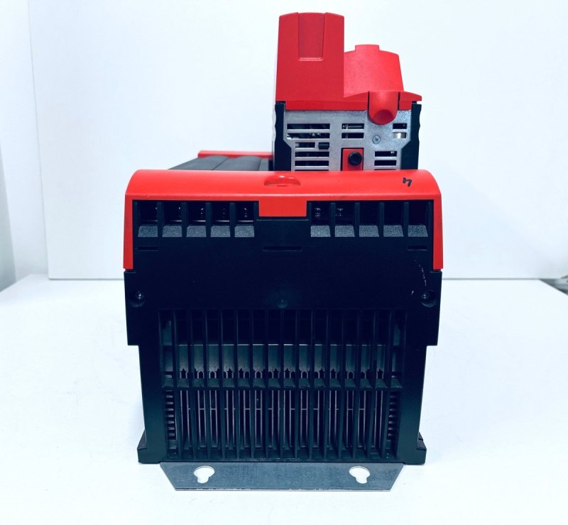 SEW Eurodrive MDX61B0150-503-4-0T Movidrive B Umrichter 0434552