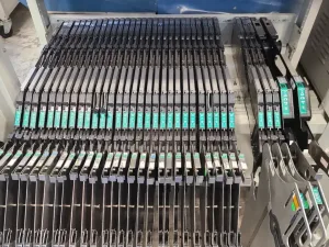 Universal GENESIS trolleys and feeders
