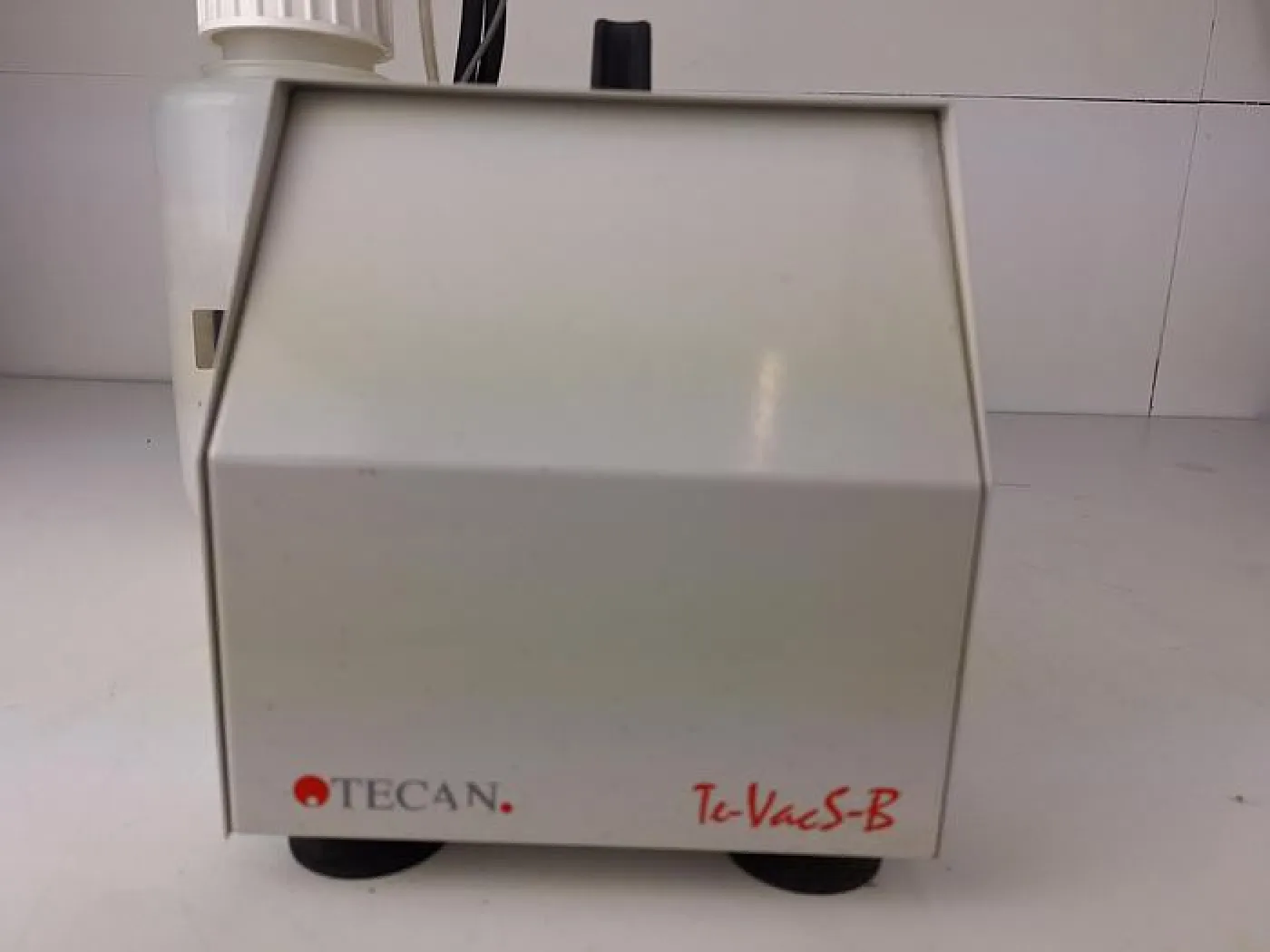 Tecan SPE Te-VacS-B Vacuum System - 3