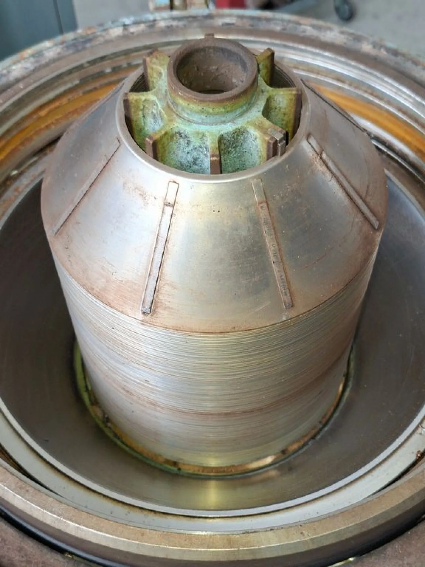 ALFA LAVAL CENTRIFUGE MODEL VNPX 207, SECOND-HAND MACHINE - 6