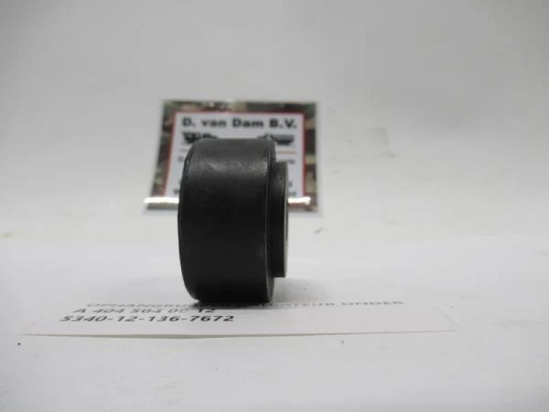 Ophangrubber radiateur onder