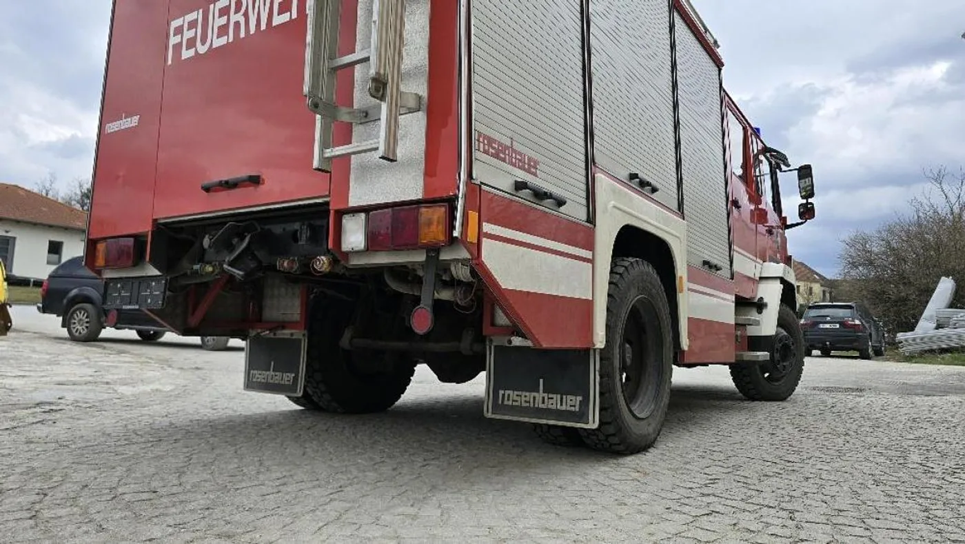 1993 Mercedes Benz 1124 AF Tanklöschfahrzeug - 7