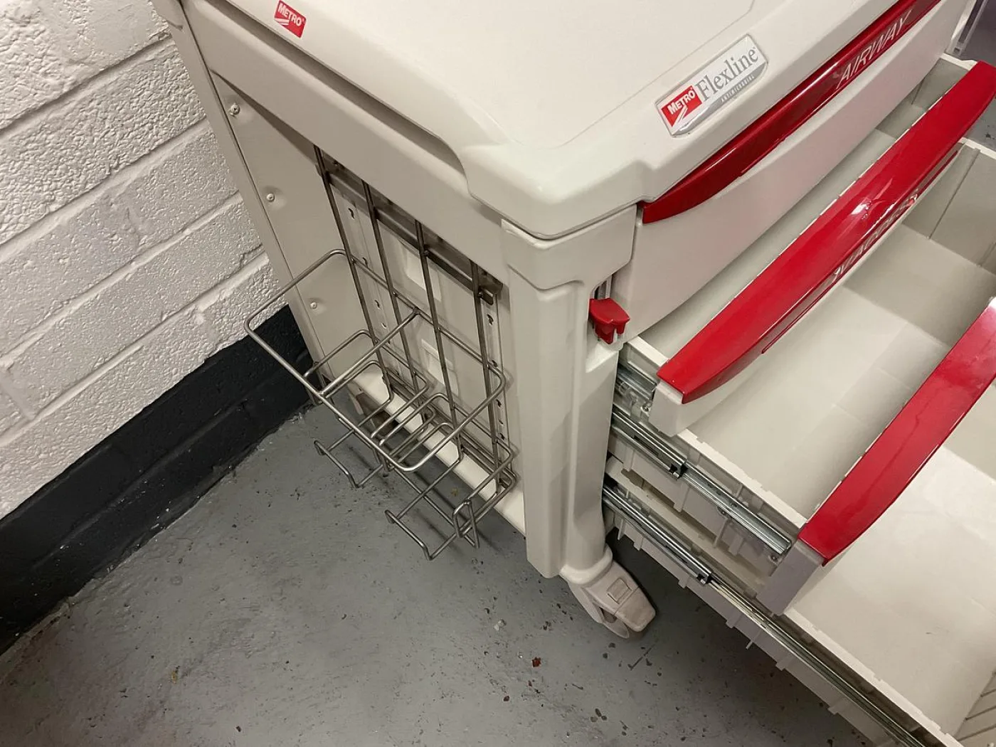 Metro Flexline 4 drawer with Suction machine - 6