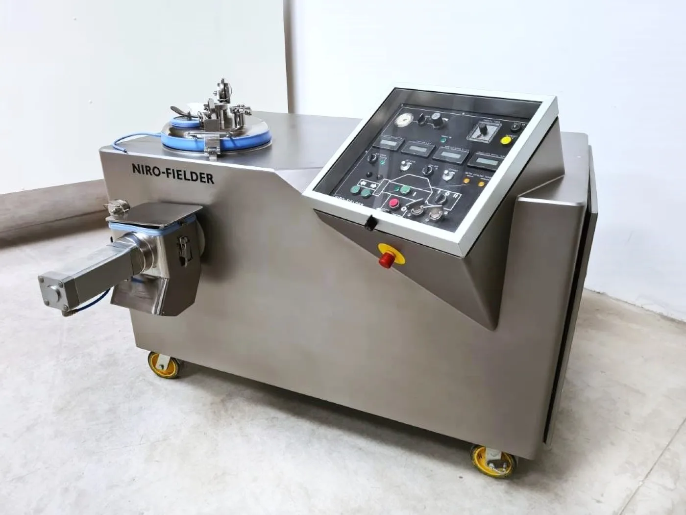 MESCOLATORE GRANULATORE AD ALTA VELOCITA’ – NIRO-FIELDER – Mod. PMA 65 - 4