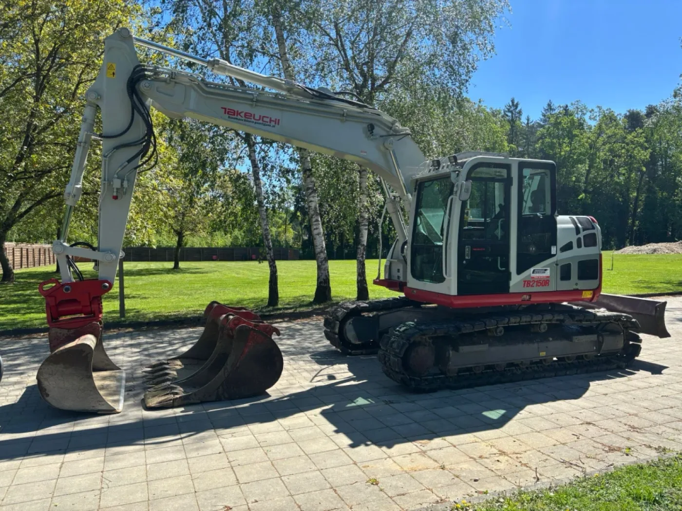 Takeuchi - TB 2150R - 7