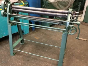 EDWARDS Geared Hand Bending Rolls 1020mm - WNS - W. Neal Services Ltd