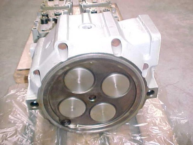 CYLINDER HEADS MAK MU452AK / MU453AK