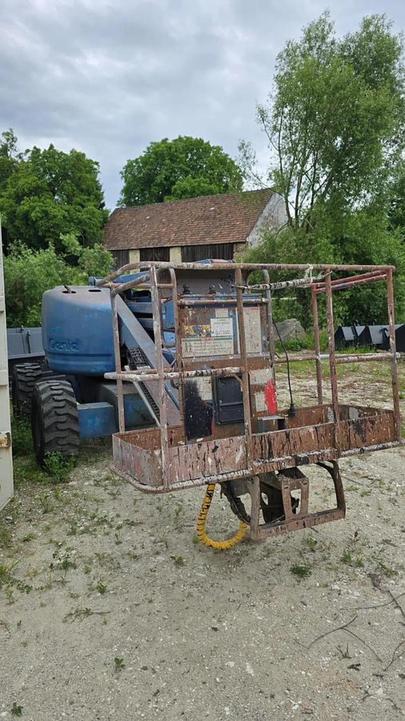 2001 Genie Z4525 Gelenkarbeitsbühne - 3