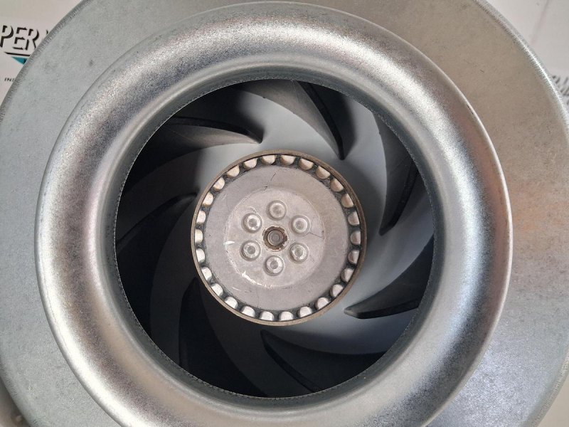 Helios RR EC 250 Radial-Rohrventilator