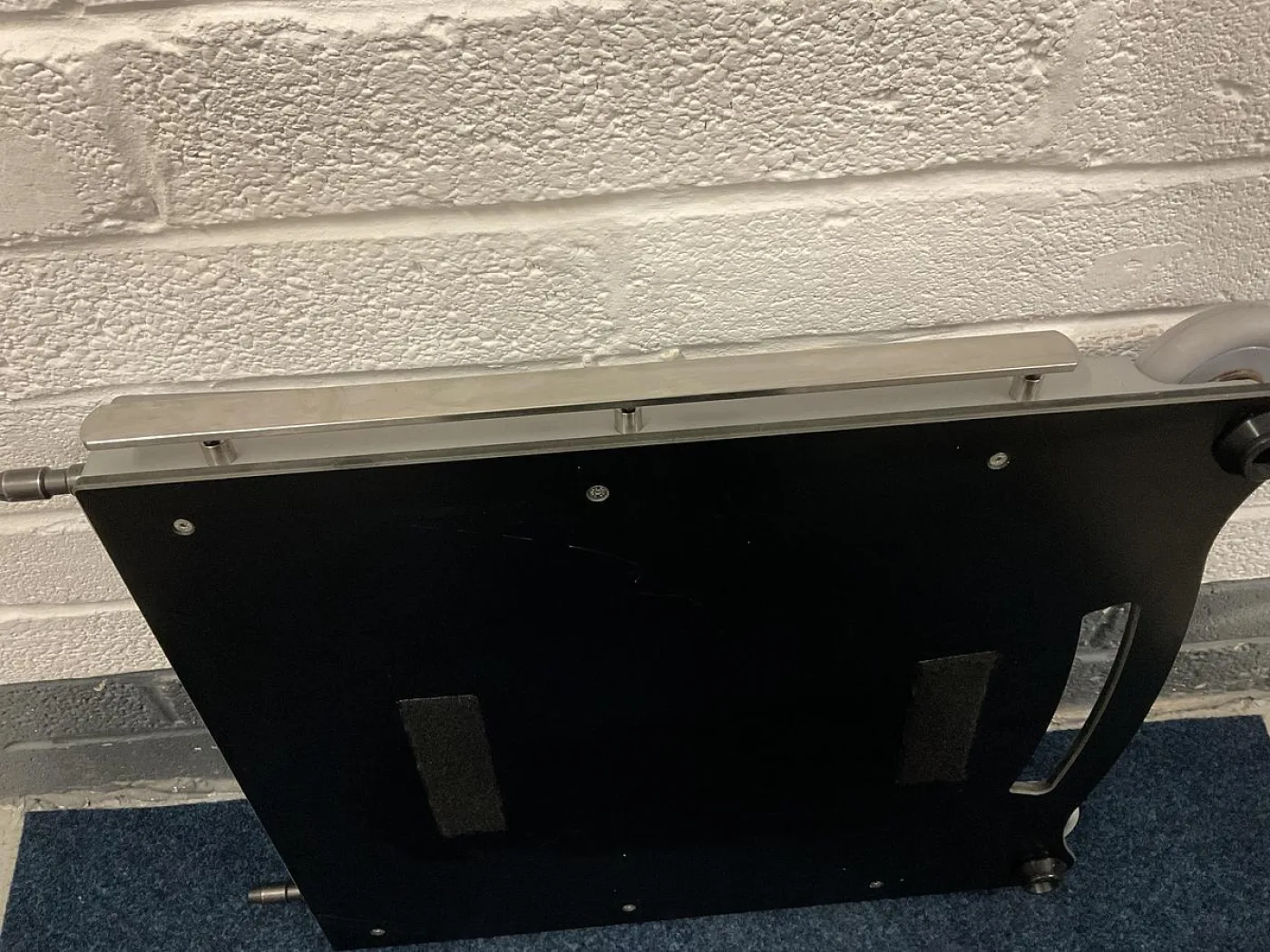 Anetic Aid QA4 Leg Section with side rail - 2