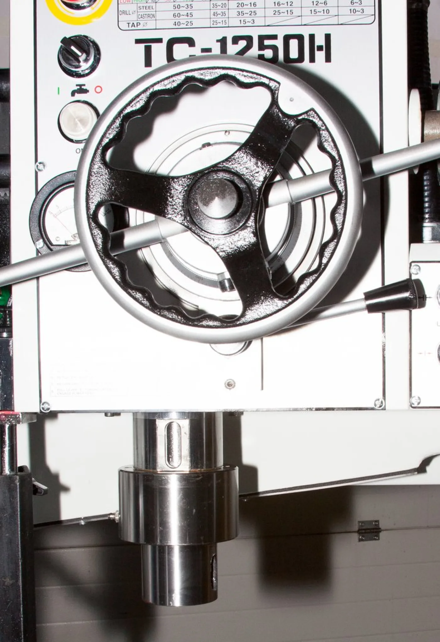 Radialbohrmaschine TC-1250H - 2