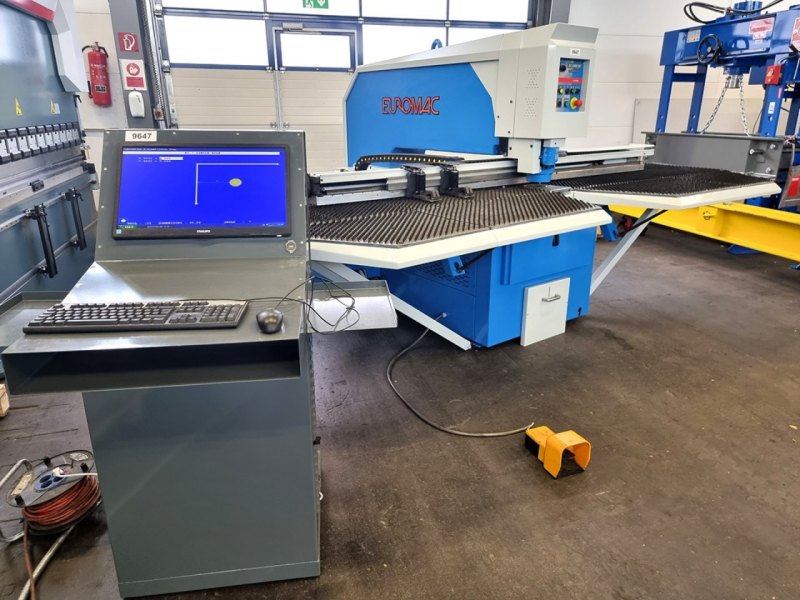 CNC Stanz- und Nibbelmaschine EUROMAC ZX 1000/30