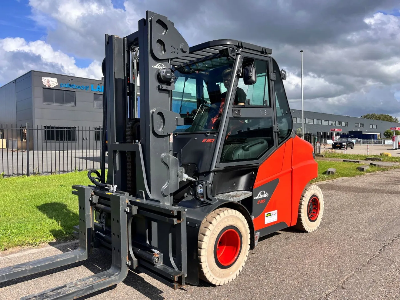 Linde E80-01/900 - 5