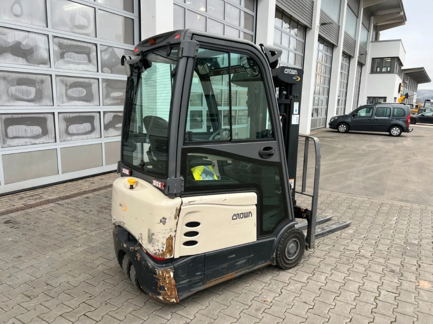 Crown SCT6020-1.3 /Triplex: 4.30m / SS / 2.090h! - 4