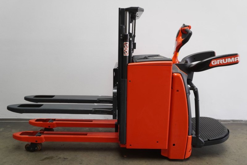 Hochhubwagen Linde D 12 HP AP ION 1161-00 (2026)