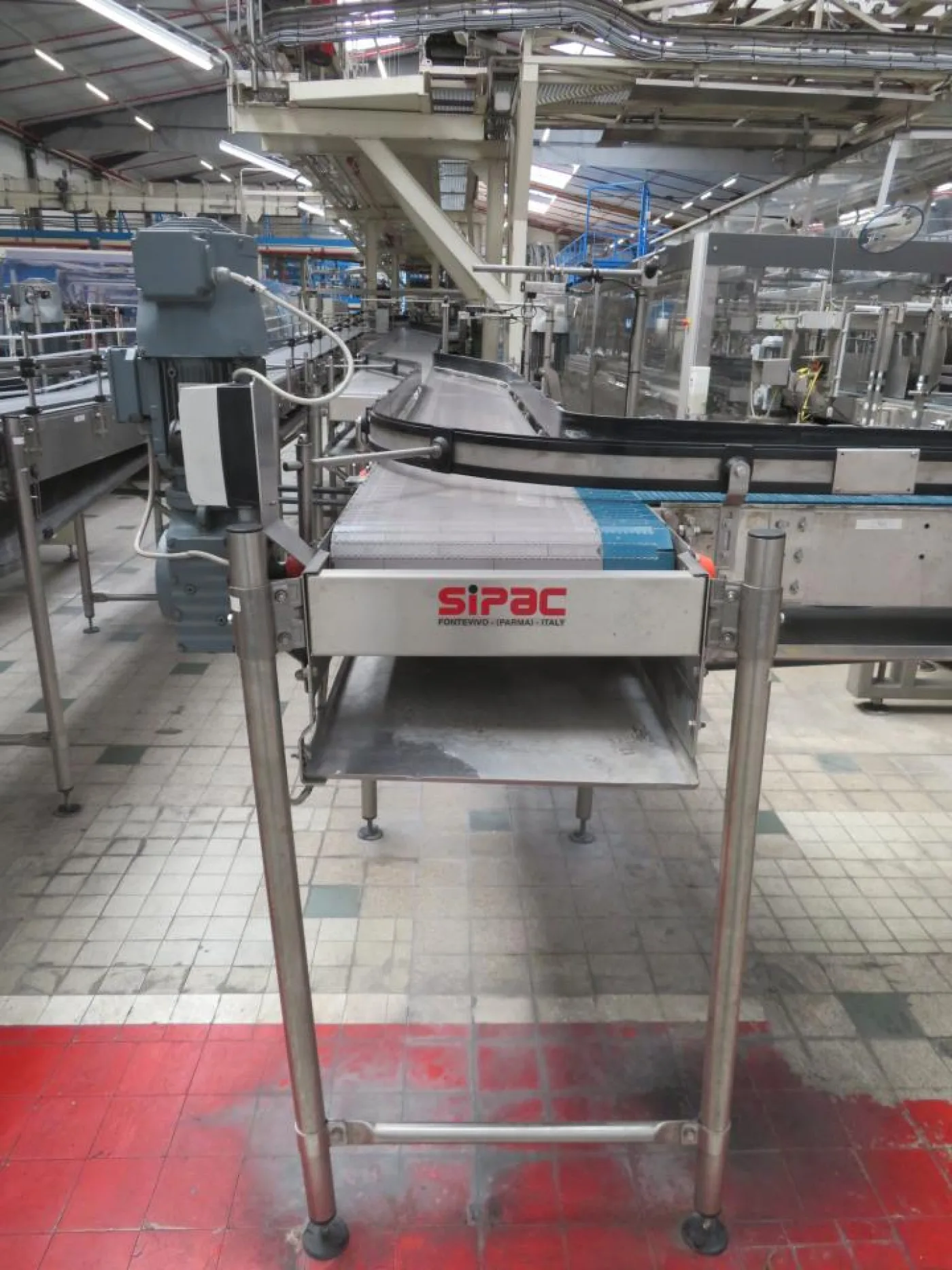 Sipac Sipac Chain Convoyeur System With Diverting System- Line 4 - 7