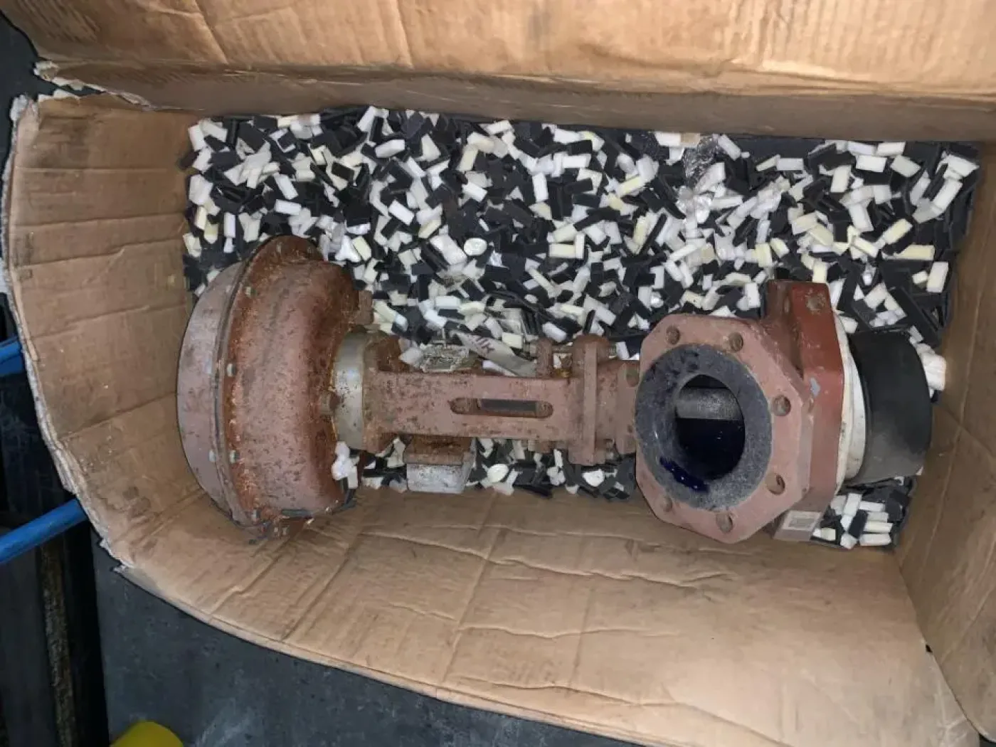 PFAUDLER APA 150V 100 ENAMELED SEAT VALVE WITH CONNECTION FOR 2 USED TEMPERATURE PROBES - 5