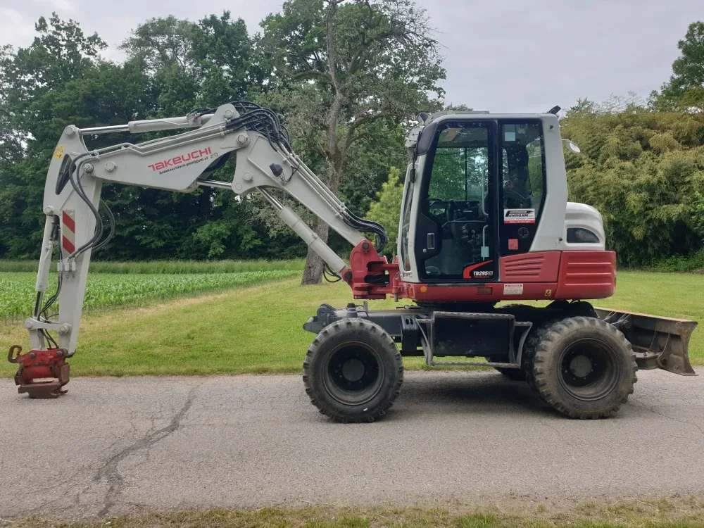 Takeuchi - TB 295 W