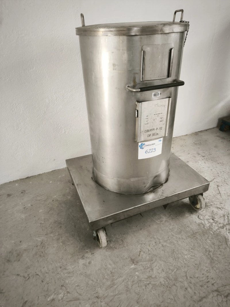 USED 200 LITER STAINLESS STEEL TANK