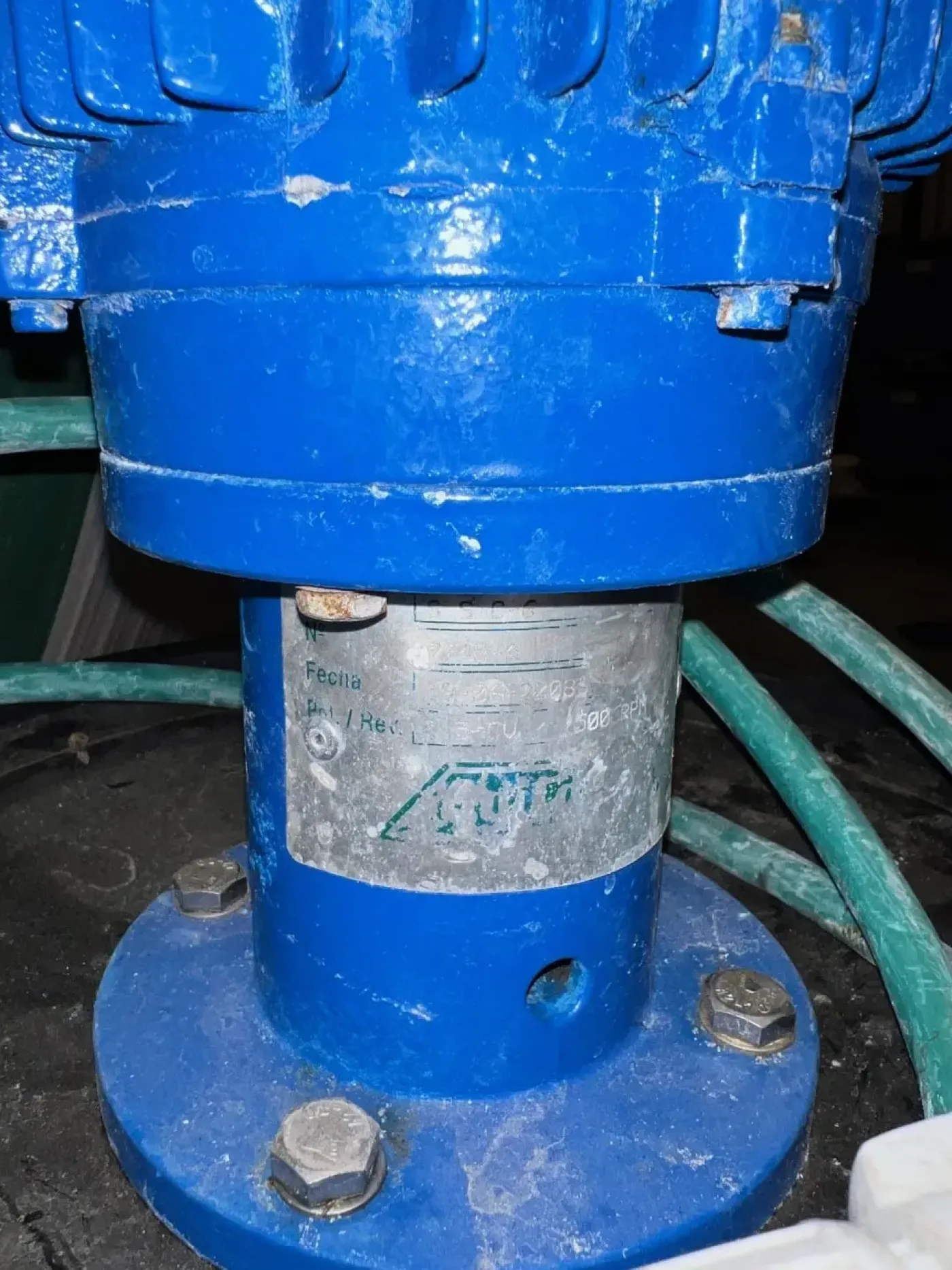 USED BLUE PLASTIC DRUM WITH AGITATION - 2