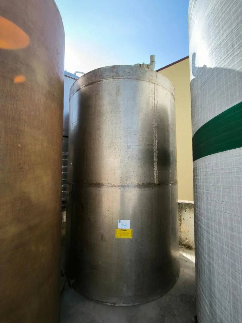 STAINLESS STEEL TANK 12,000 LITERS